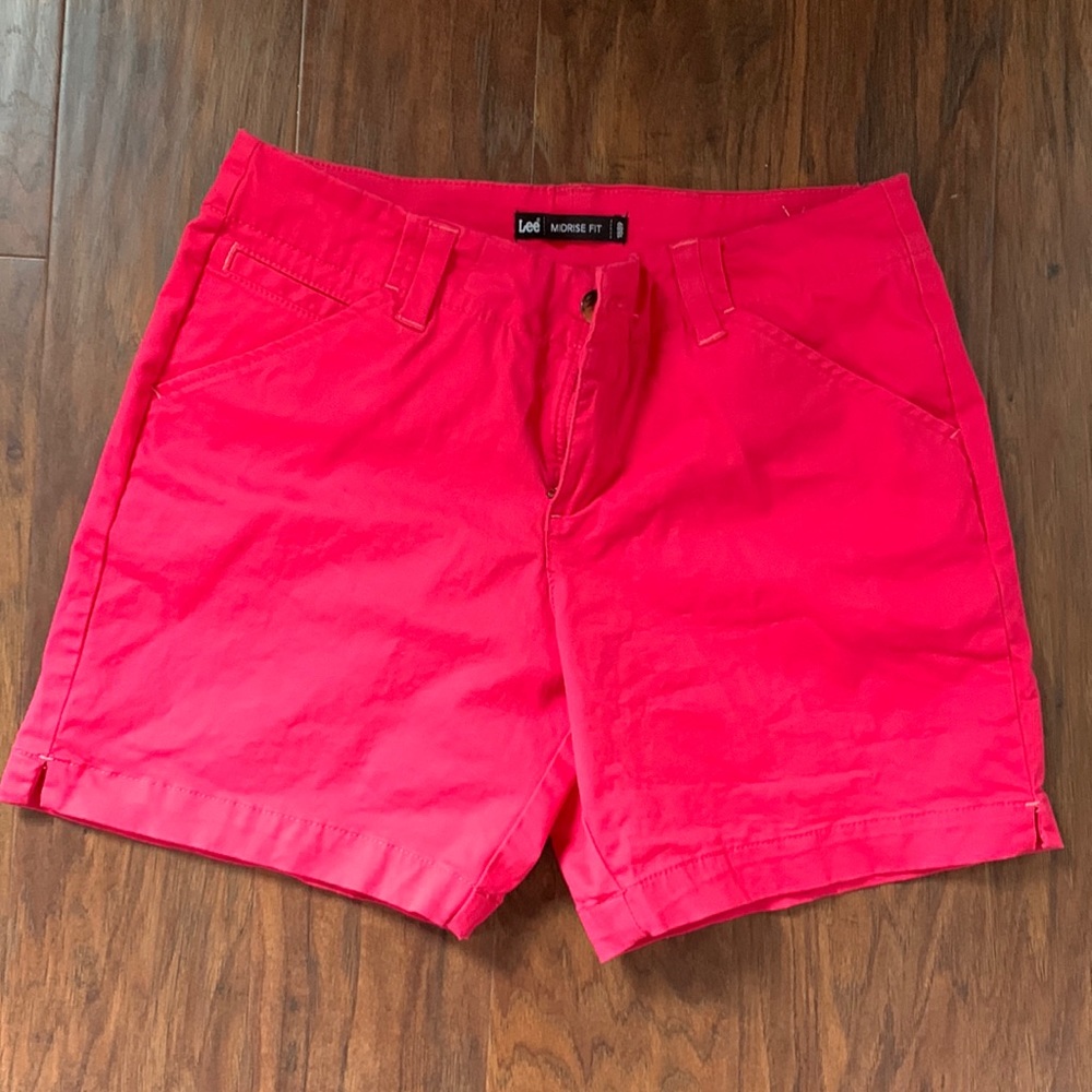 Lee mid rise pink shorts